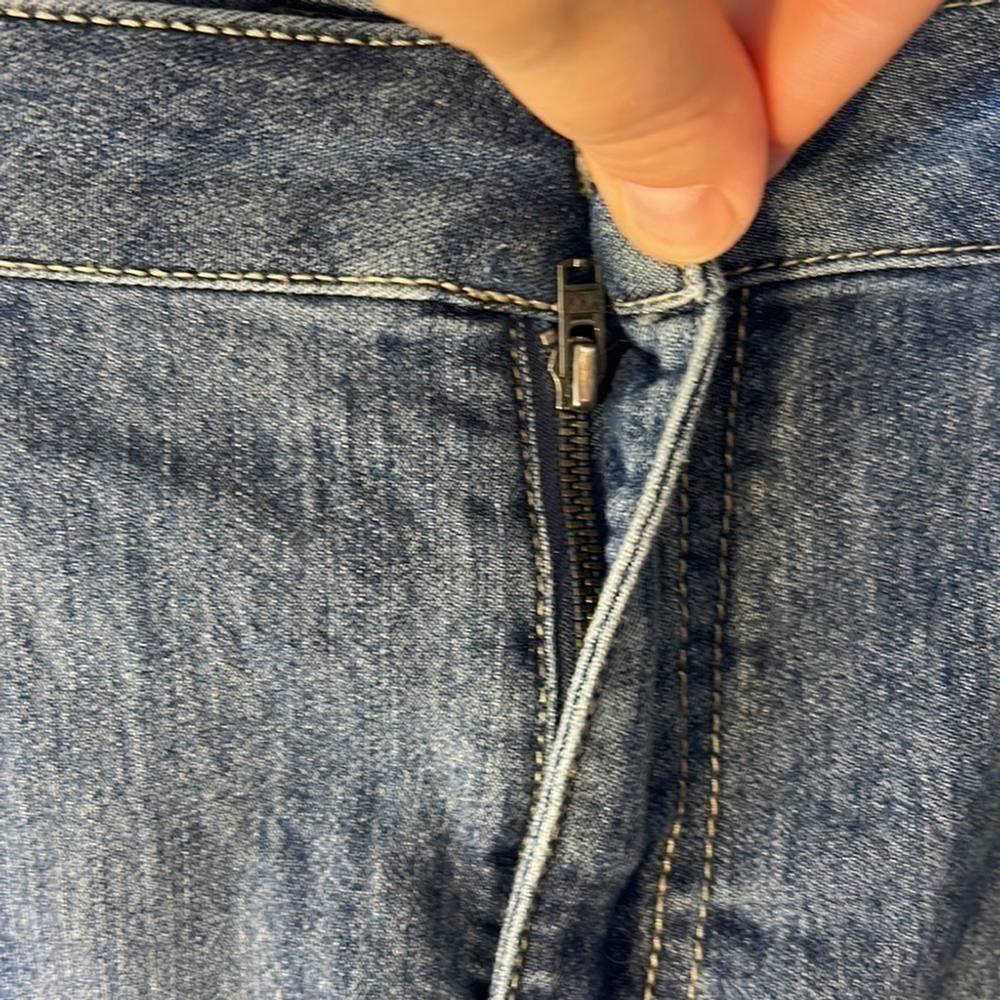 Denver Hayes Mia Shorts Size 12 - Picture 3 of 8